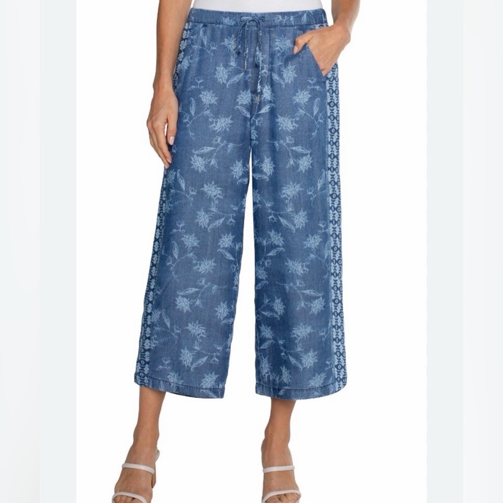 Liverpool Blue Floral Wide-Leg Cropped Pants